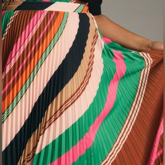 Anthropologie Maeve Isobel silky pleated maxi skirt size 8 - Picture 3 of 13